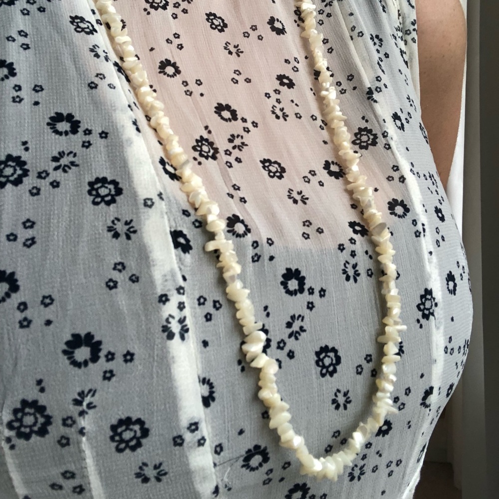32 inch Natural White Pearls 7-10mm, Freshwater
